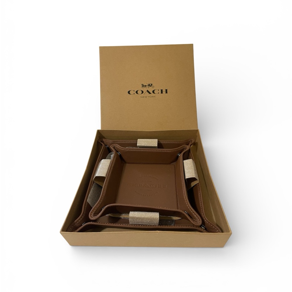 Coach Brown Leather Boxed Valet Tray Set - NWT *